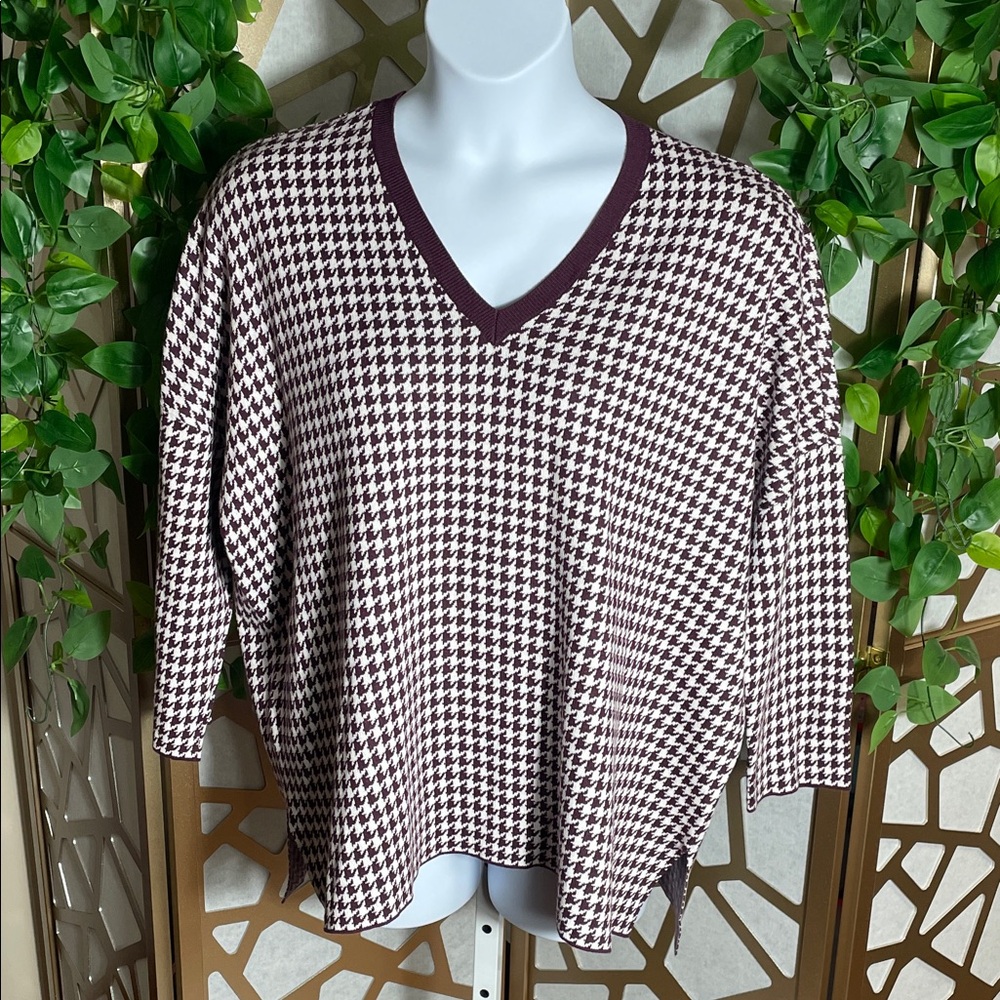 Ann Taylor Oversized V-neck Sweater, Burgundy Houndstooth, XL
